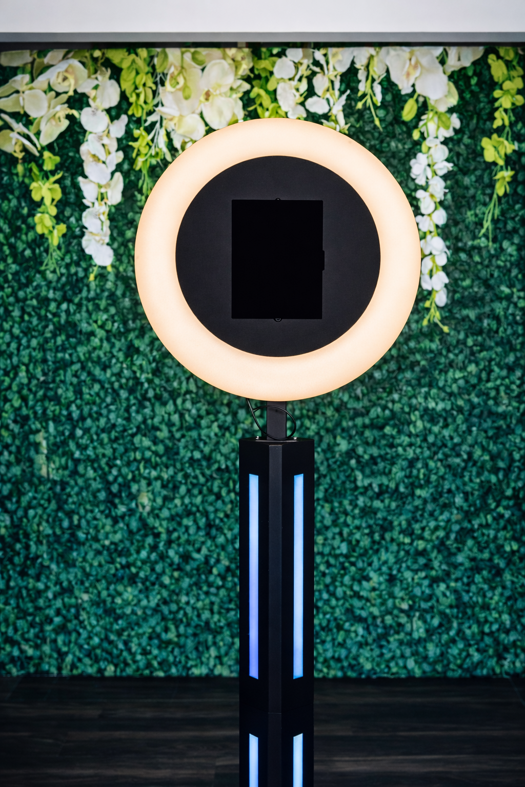 Modern iPad selfie booth with ring light
